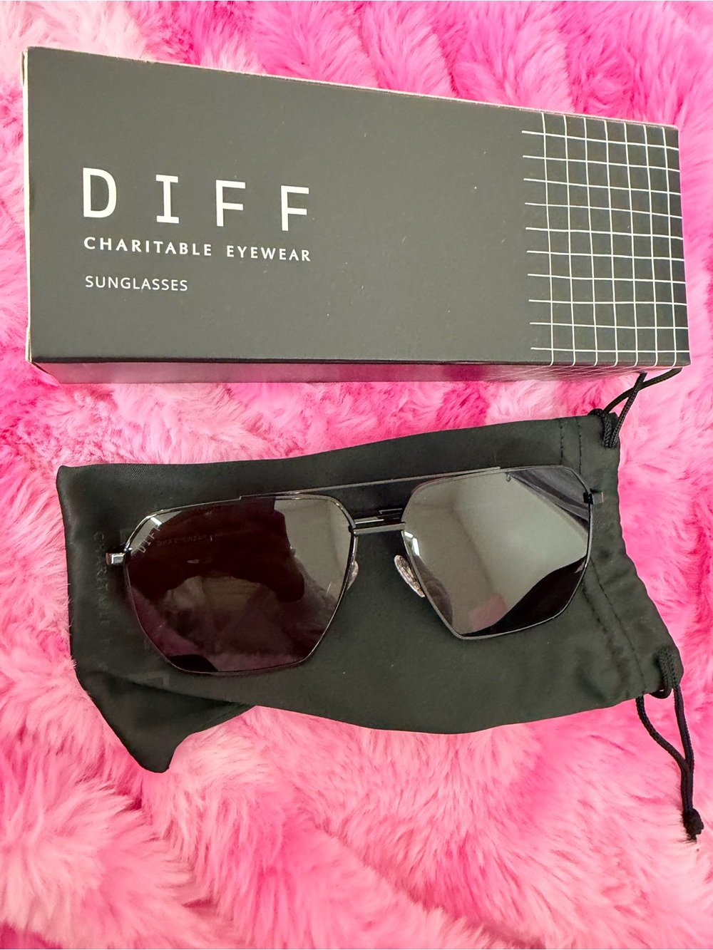 Diff Eyewear Black Geometric Sunglasses